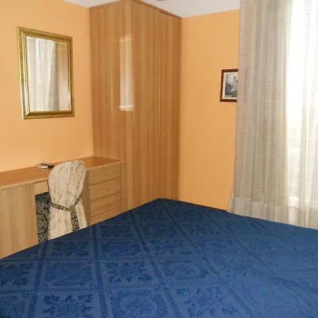Hotel Salus 3*