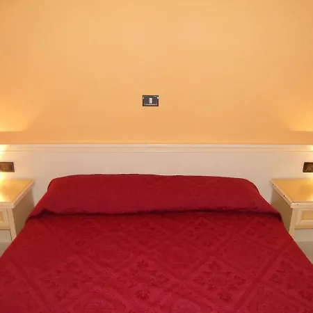 Salus Hotel