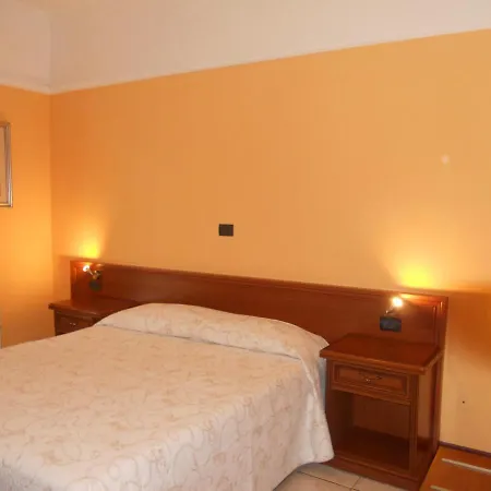 Hotel Salus 3*