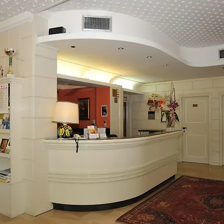 Hotel Salus 3*