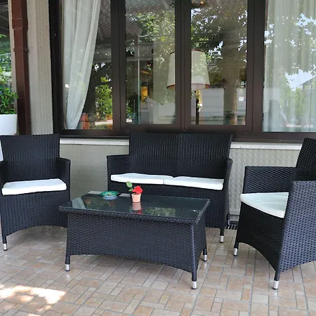 Salus Hotel 3*