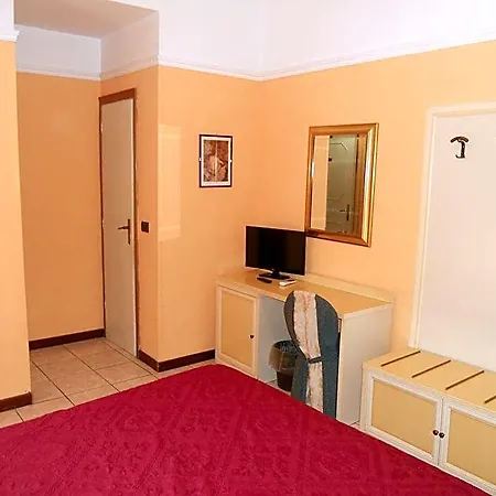 Hotel Salus