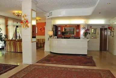 Salus Hotel